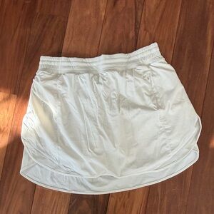 Lululemon white skort size 14 EUC